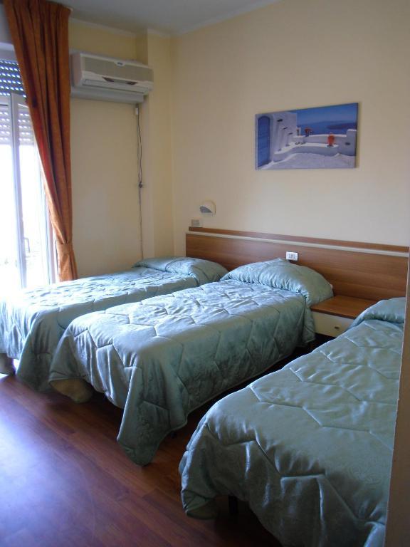Hotel Mirage Marina di Pietrasanta Zimmer foto